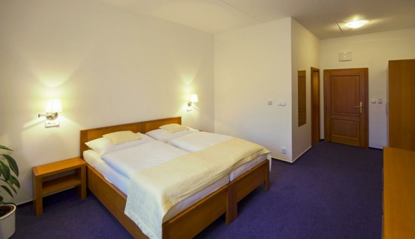 Wellness & Spa hotel Horal Rožnov pod Radhoštěm - Dvoulůžkový pokoj Komfort